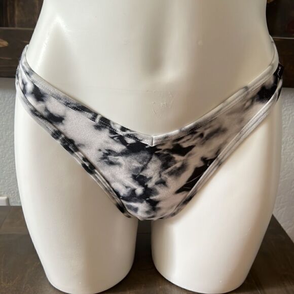 Victorias Secret thong string cotton 3 lot bundle Sz-Medium - Picture 10 of 14